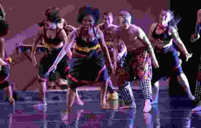 A Modern Dance Piece That Incorporates Contemporary African Dance Elements. Contemporary African Dance Theatre: Phenomenology Whiteness And The Gaze (New World Choreographies)