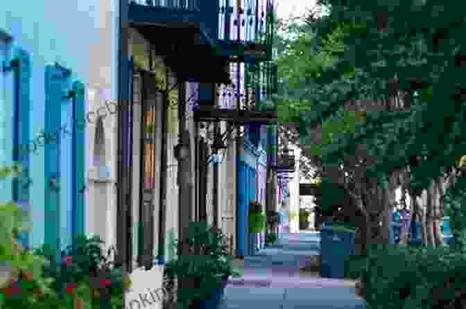 Discover The Hidden Gems Of Charleston, South Carolina Greater Than A Tourist Charleston South Carolina USA : 50 Travel Tips From A Local (Greater Than A Tourist United States 53)