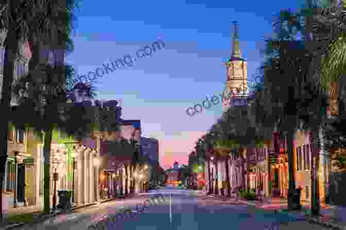 Uncover The Hidden Gems Of Charleston With Local Insights Greater Than A Tourist Charleston South Carolina USA : 50 Travel Tips From A Local (Greater Than A Tourist United States 53)
